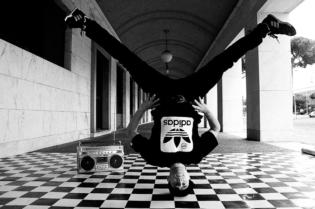 THE INTELLIGENT MOVEMENT Corpo, Individuo e collettività nella cultura Hip Hop